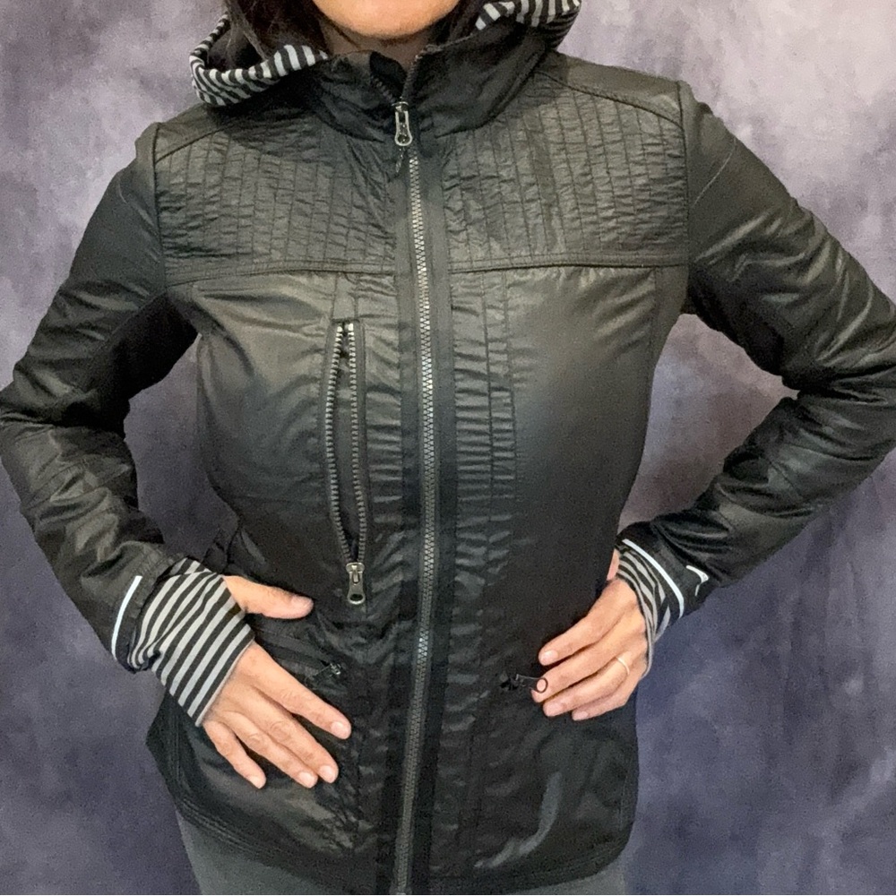 Mondetta Fitted Jacket - image 3